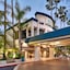 Atrium Hotel At Orange County Airport