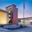 La Quinta Inn & Suites By Wyndham Clifton Rutherford