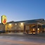 Super 8 By Wyndham Dodge City