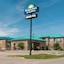 Days Inn & Suites By Wyndham Brandon