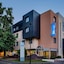 Greet Hotel Evreux Centre - Route De Normandie By Accor