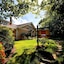 Leaside Manor By The Leaside Group