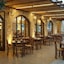 Melpo Antia Hotel & Suites