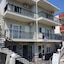 Niriis Hotel