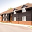 Premier Inn Woking West (A324)