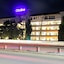 Cityblue Creekside Hotel & Suites