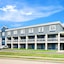 Days Inn & Suites By Wyndham Warren