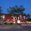 Super 8 By Wyndham Mackinaw City Beachfront Area