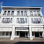 1825 Gallery Hotel