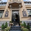 Grand Boutique Hotel