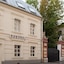 Leonart Hotel