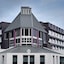 Peninsula International Hotel