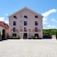 Krystal Boutique Mansion