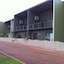 Breezes Apartments