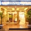 Mint Hotel Premia