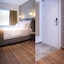 Level Luxury Suites