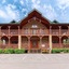 Pine Tree Lodge