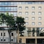 Central Point Hotel
