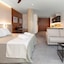 Calatrava By Alma Suites