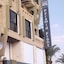 Pyramid Front Hotel