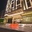 Redwaves Hotel